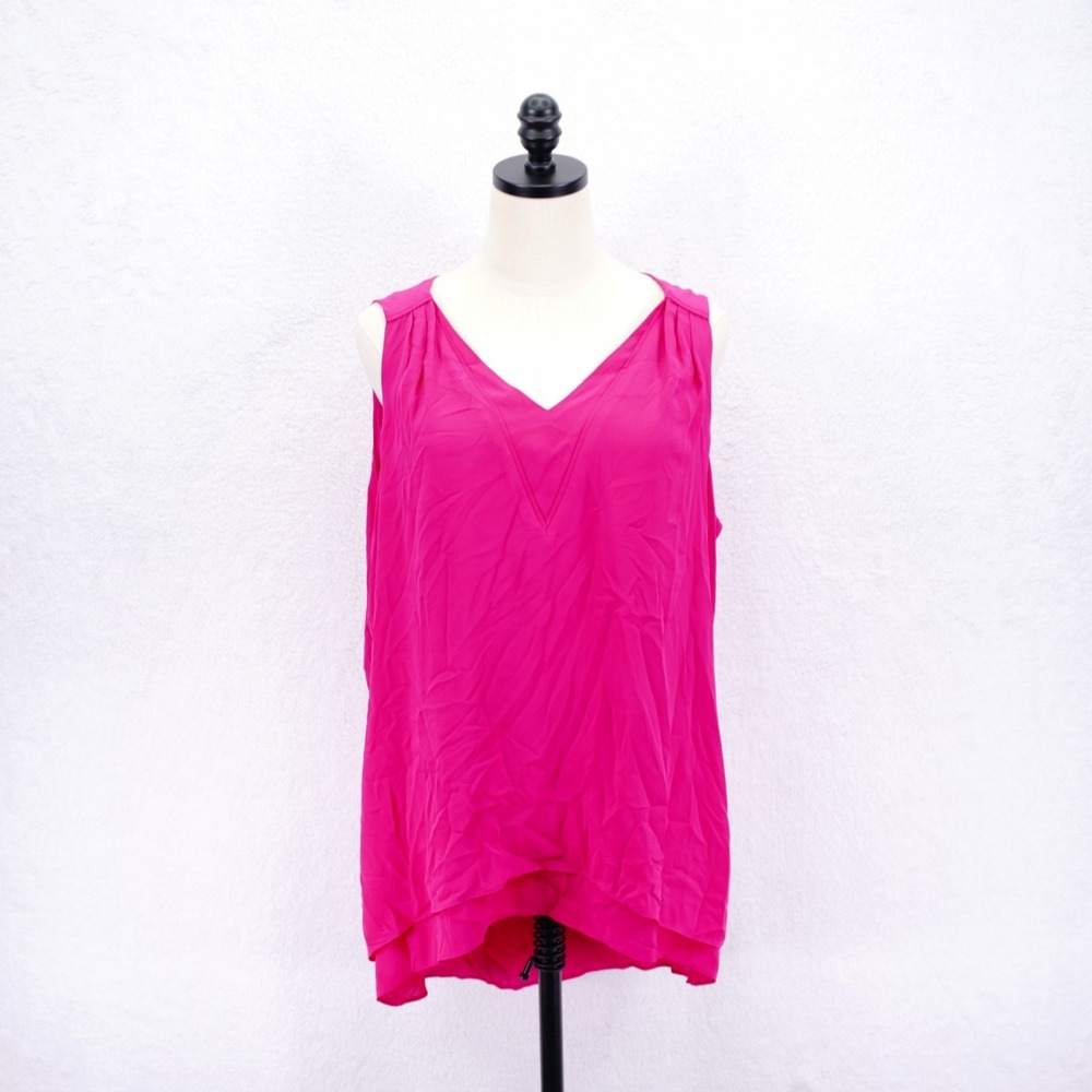 Peter Nygard Women -18W- Pink V-Neck Tank Top Fitted Waist